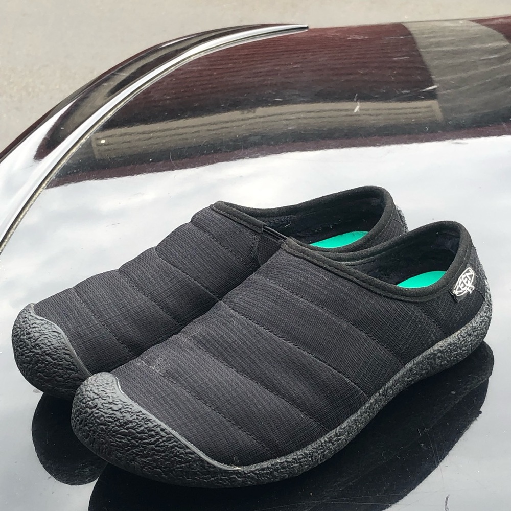Keen Howser Womens Black Slide Slip On Indoor Outdoor Triple Shoes  Sz 5.5